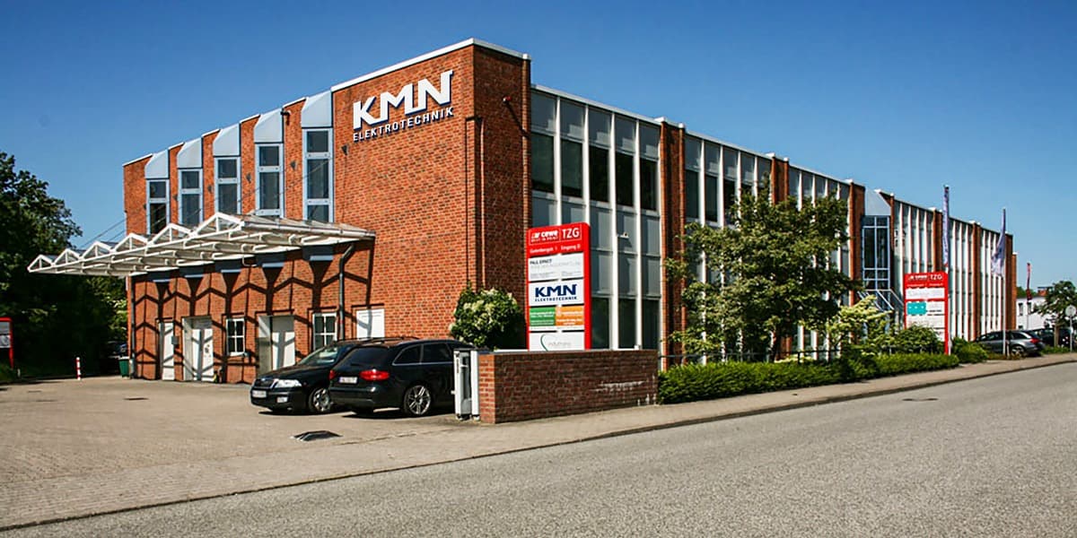 Siedziba KMN Elektrotechnik jako znak stabilnej organizacji